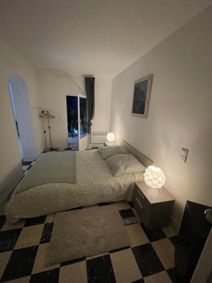 Appartement Plein Centre Avec Jardin سان تروبيه المظهر الخارجي الصورة